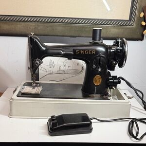 Singer 201 cast-iron Potted mMotor 1939 sewing machine
